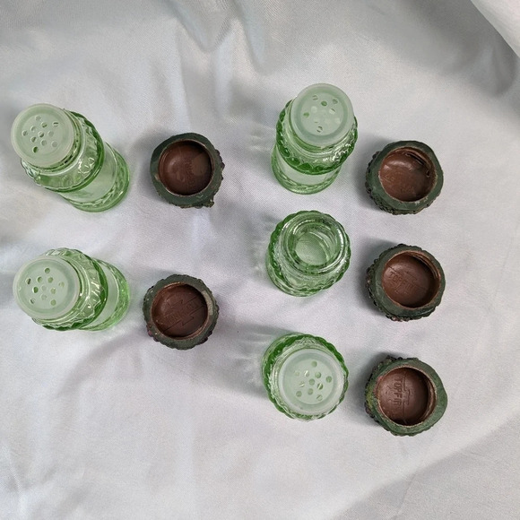 Vintage Topfirm Green Glass Spice Jars with Resin Grapes Lid, Set of 5 - Picture 3 of 6